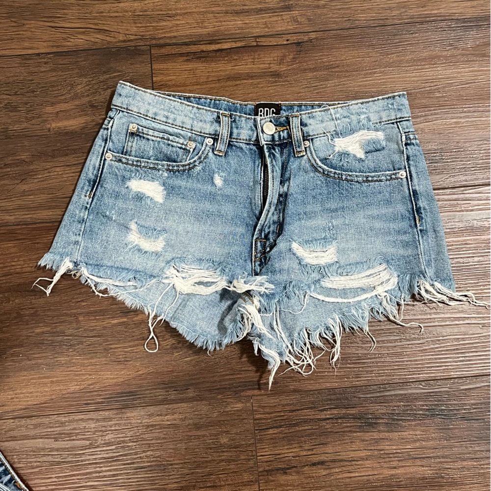 BDG essential midrise shorts